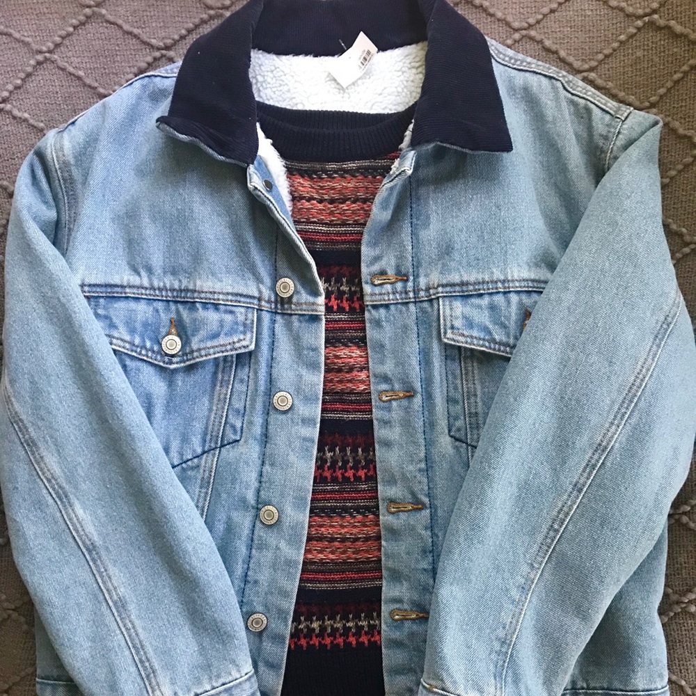 NWT Brandy Melville Shaine Denim Jacket